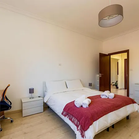 Italia Vicino Stazione Termini 民宿