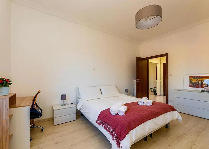 Italia Vicino Stazione Termini 民宿