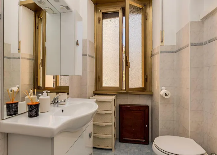 Italia Vicino Stazione Termini 民宿